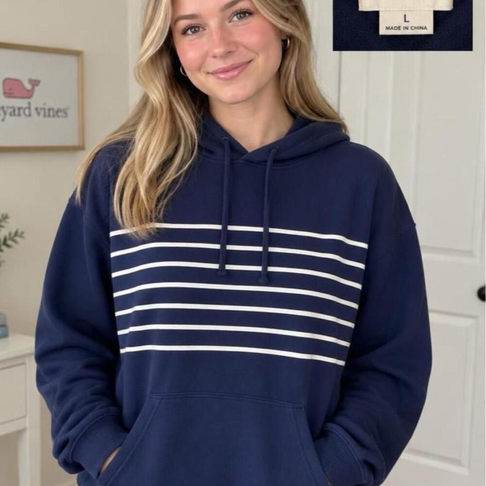 Vineyard-Vines Women's Navy and Blue Hoodie